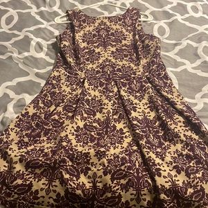 Stunning Purple & Tan Floral Dress! 💜